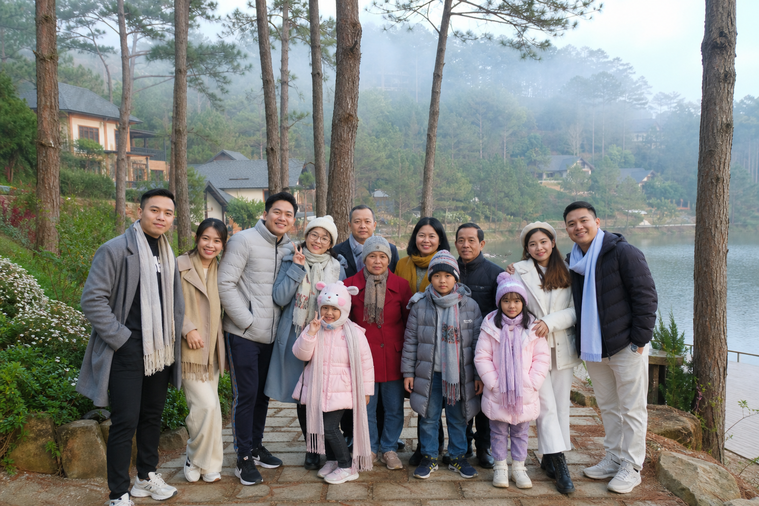 달랏 대가족 여행 분위기 이미지