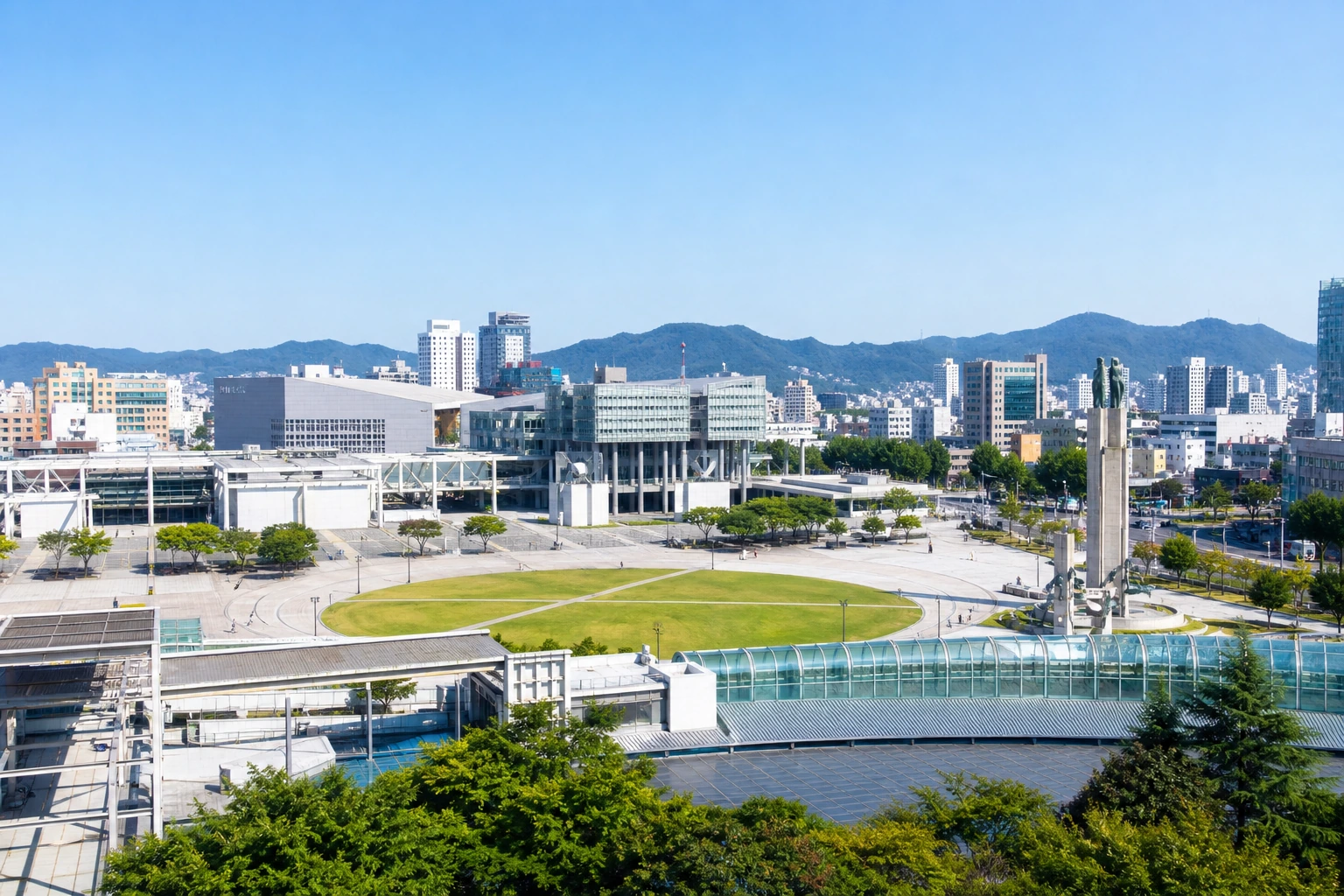 광주 국립아시아문화전당과 5·18민주광장 전경