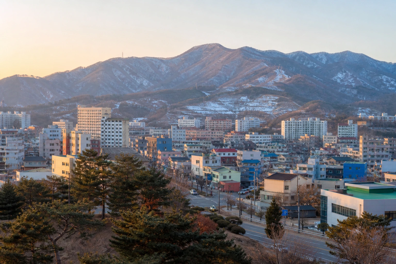 강원 태백의 숨겨진 이색코스를 시작하는 태백 시내권 풍경