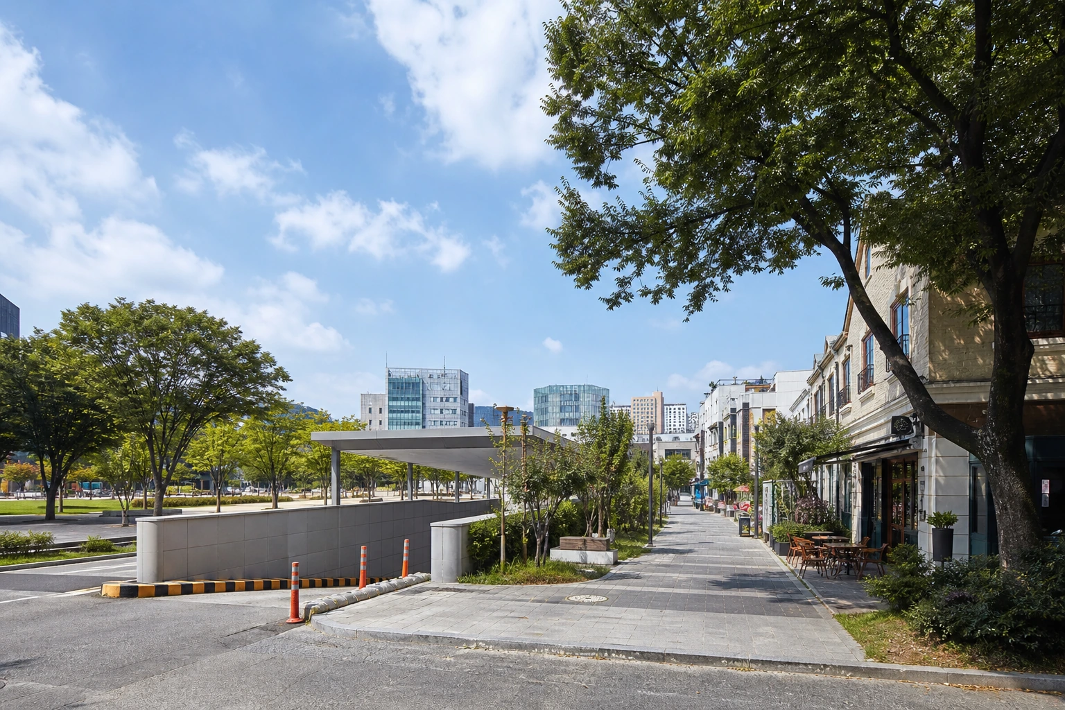 광주 도심 여행에서 공영주차장과 문화시설 보행로, 예술의 거리 분위기를 함께 담은 동선 안내 이미지